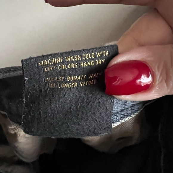 Levi’s Upcycled High Rise Raw Hem Crop Zipper Tuxedo Sides Denim Jeans - Picture 13 of 13